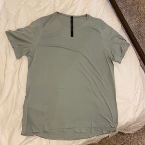 Lululemon fast and free breathe shirt